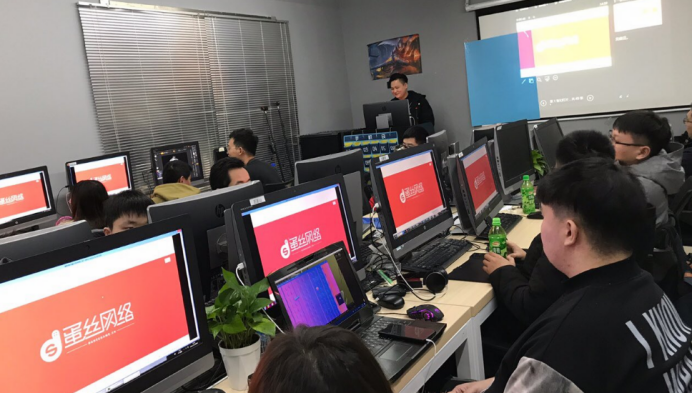 上海火星時代遊戲模型專業招聘會正在進行中